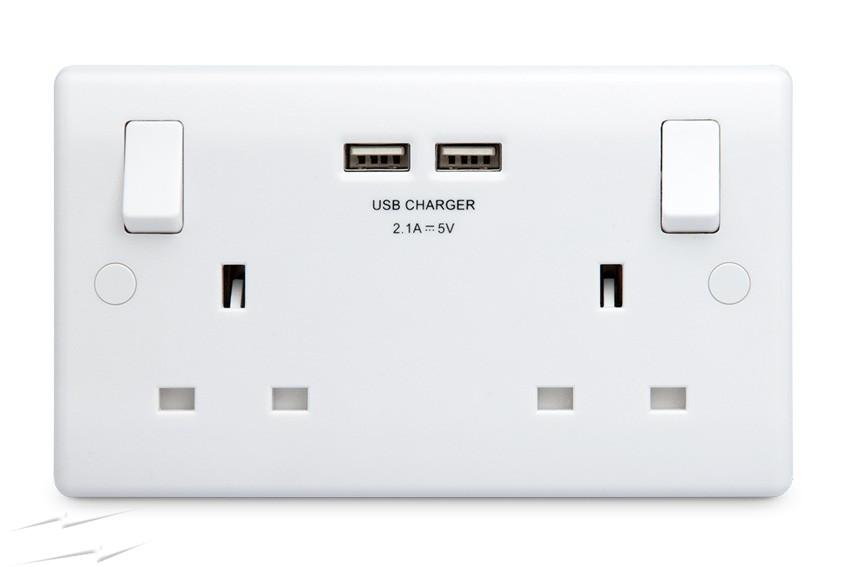 Bg Nexus 13A 2 Gang Sp Switched Socket With 2 3A Usb Chargers BG822U